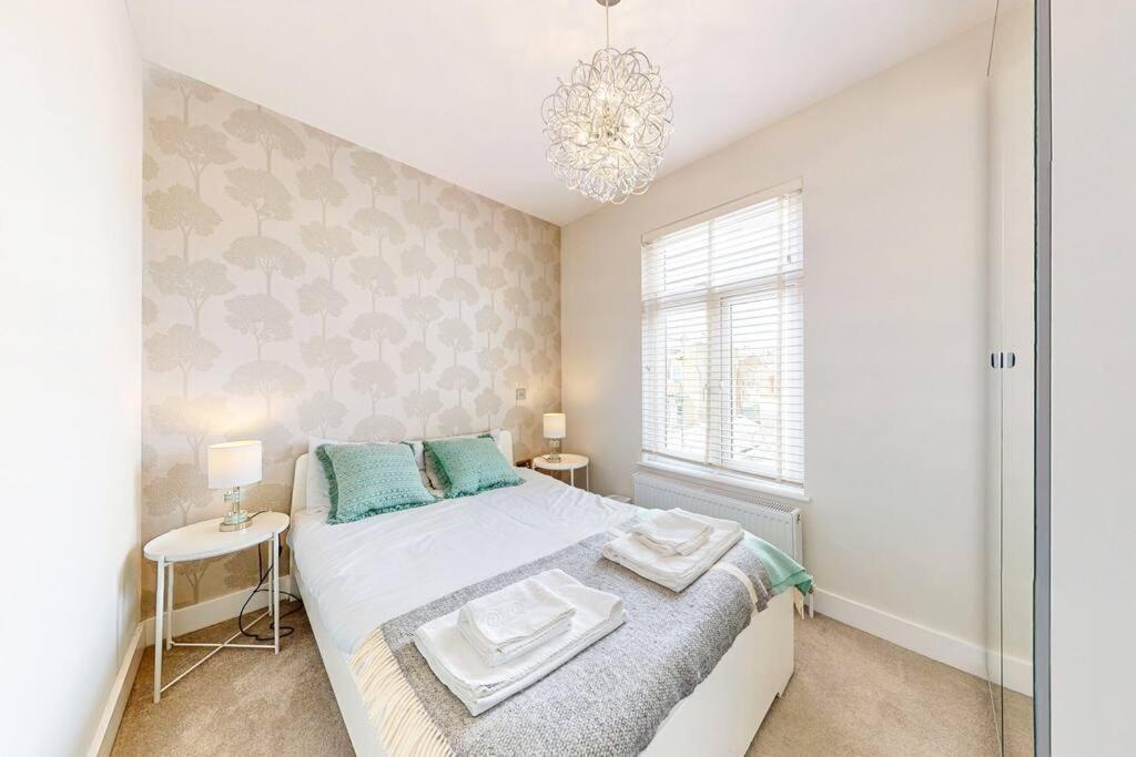 Stylish 2Bed2Bath Flat 4Min From Tube Station Villa Londra Dış mekan fotoğraf
